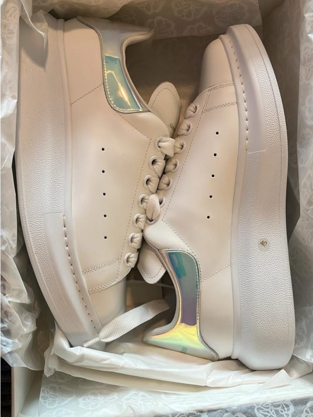 Alexander McQueen White Sneakers with Iridescent Heel Tab 40 eu